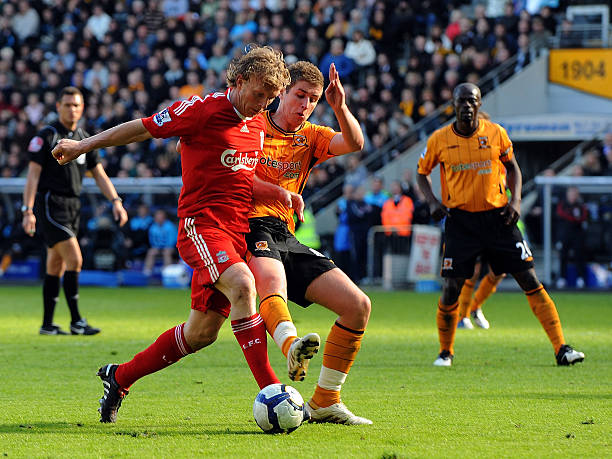 着巨大优势 着巨大优势