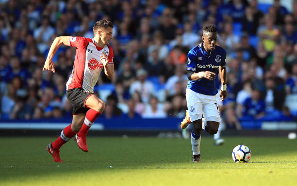 队曾在巨额 队曾在巨额