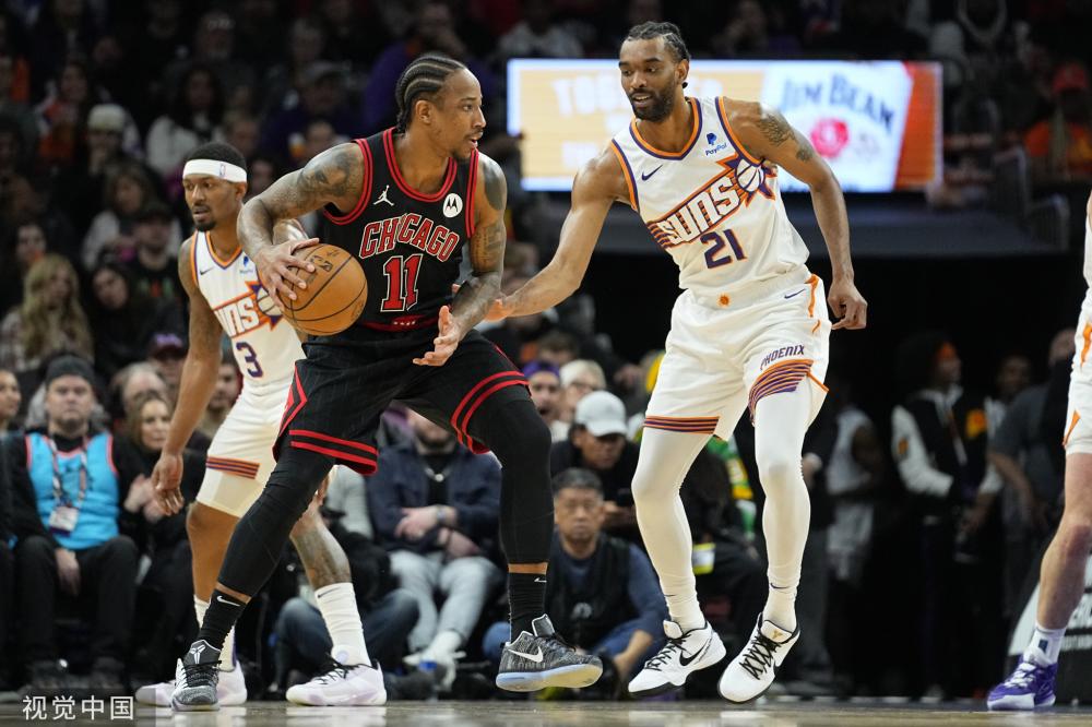 在教练与球 在教练与球