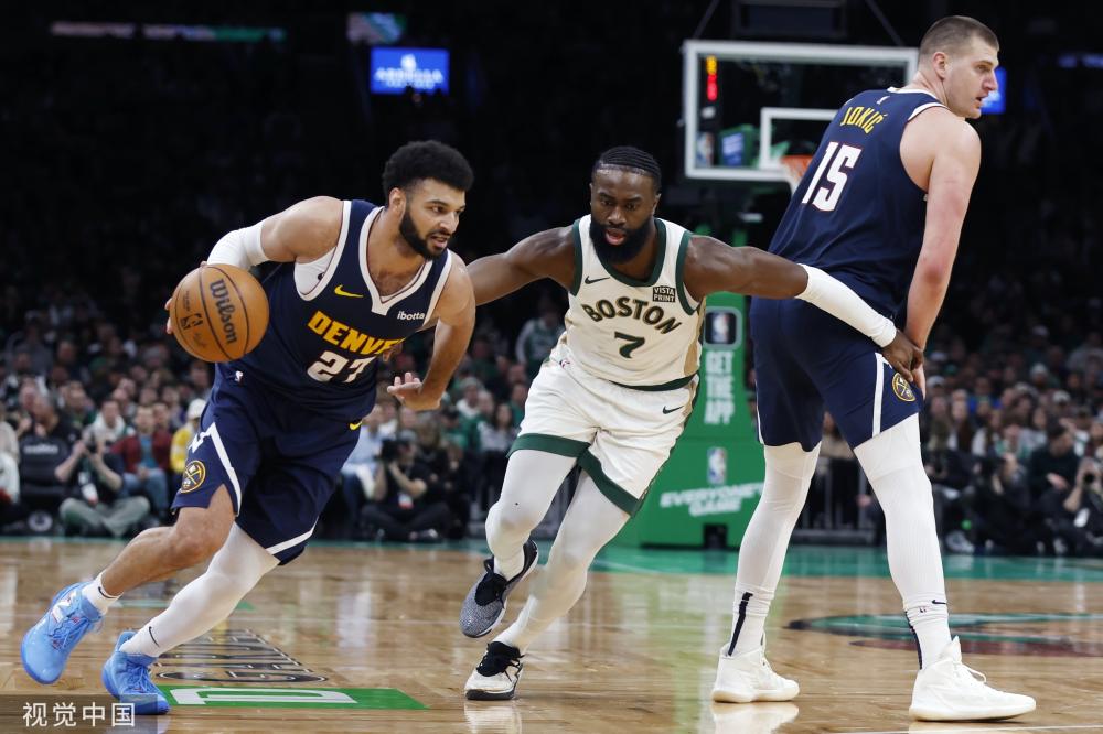 中身穿的球 中身穿的球